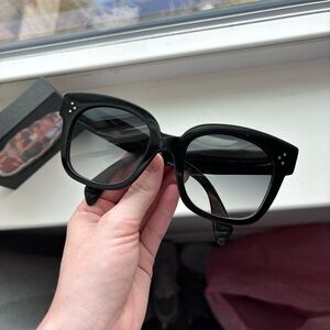 Elegant Black Square Sunglasses